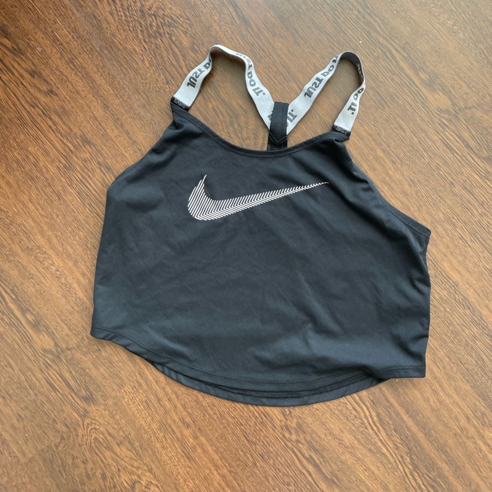 Nike cropped tank